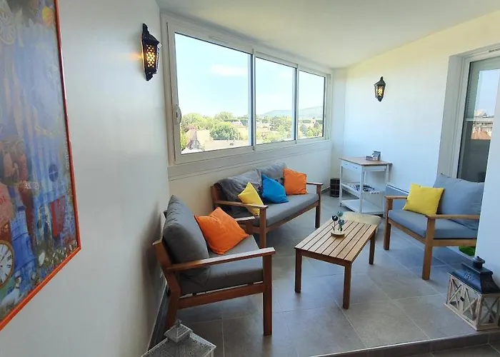 Magnifique 46 M2 Entierement Renove Et Equipe A Neuf - 4 Personnes